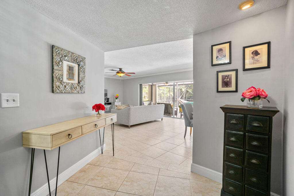 12652 Ellison Wilson Road North Palm Beach, FL 33408 - Photo 7 of 43 Entry
