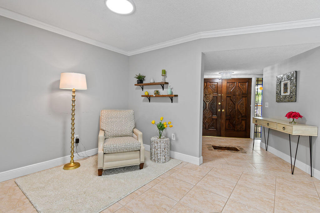 12652 Ellison Wilson Road North Palm Beach, FL 33408 - Photo 10 of 43 Living Room