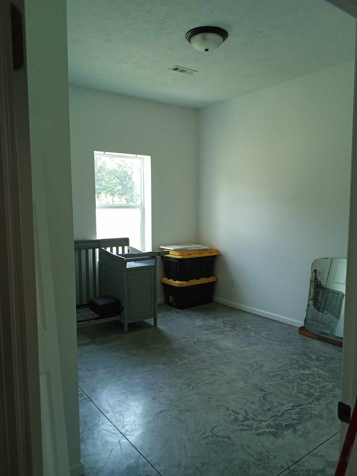 192 Bell Road Morrison, TN 37357 - Photo 7 of 13 a view of room with air conditioner and window