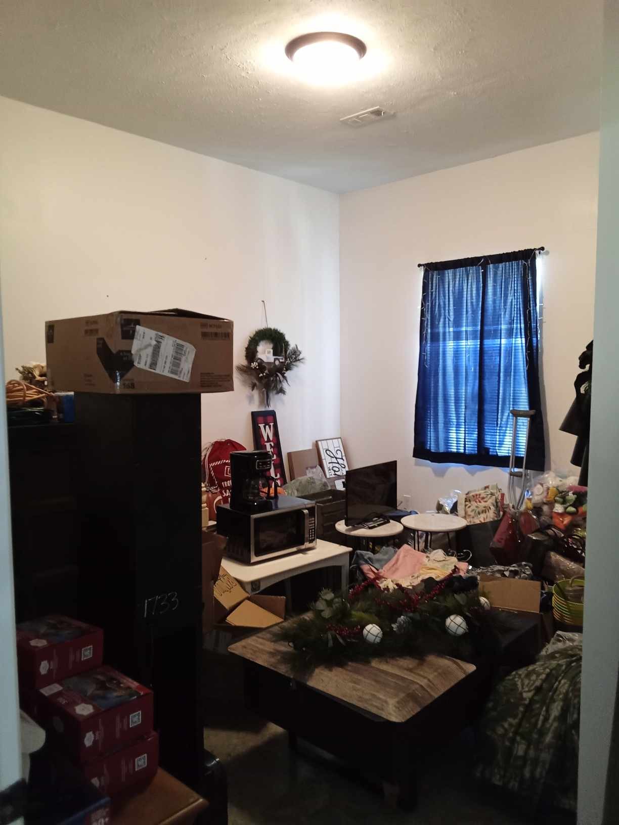 192 Bell Road Morrison, TN 37357 - Photo 8 of 13 a room with furniture and wooden floor