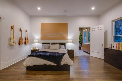 $735,000 | 732 Haines Avenue, Dallas, TX 75208