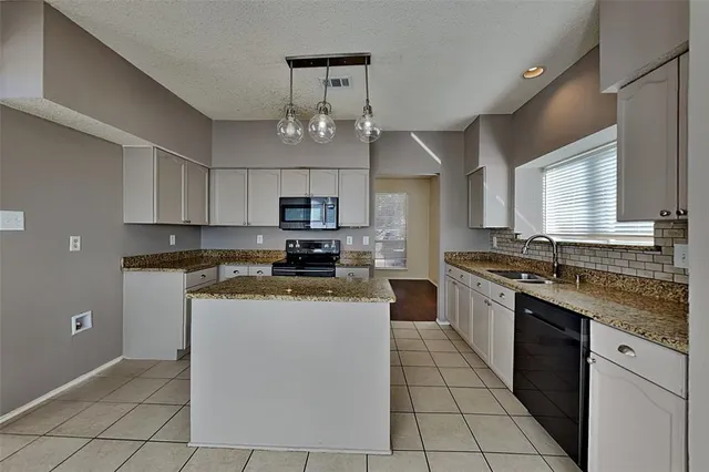 $2,430 | 4621 Sandera Lane, Flower Mound, TX 75028