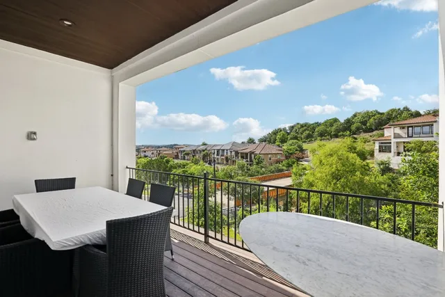 $999,990 | 101 Cascading Water Place, Austin, TX 78734
