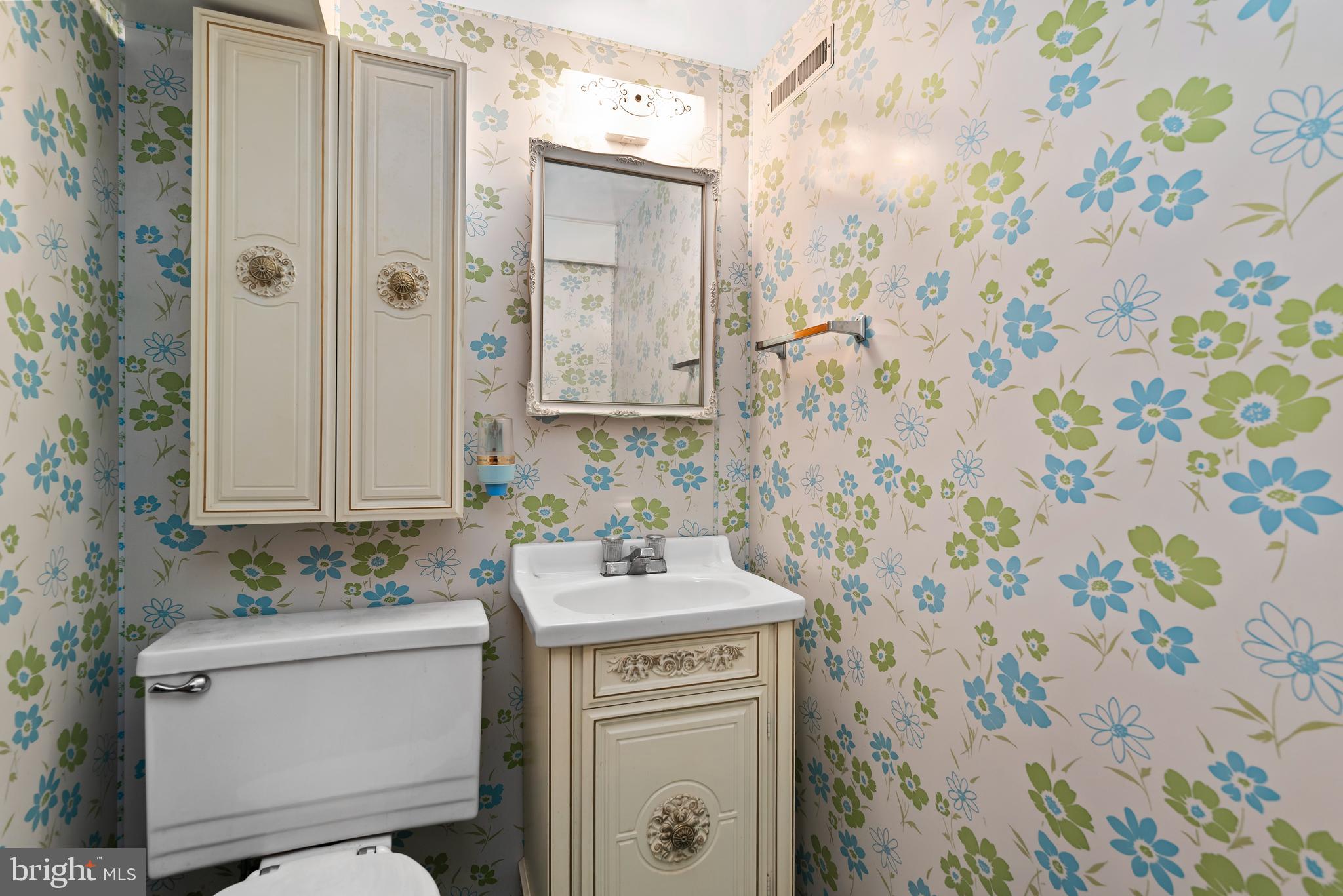 4724 East Trindle Road Mechanicsburg, PA 17050 - Photo 22 of 33 Half bath in basement