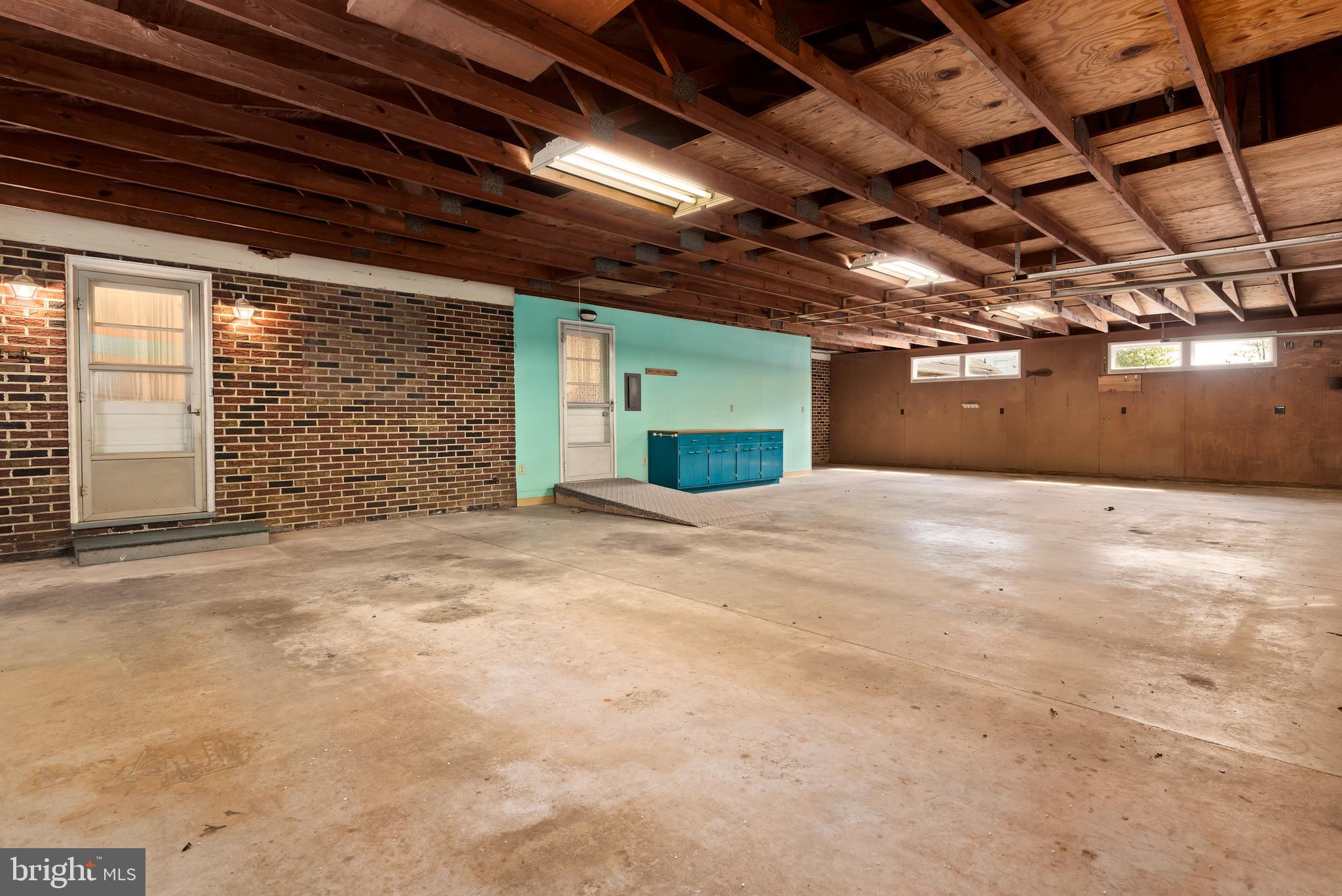 4724 East Trindle Road Mechanicsburg, PA 17050 - Photo 30 of 33 4 car garage