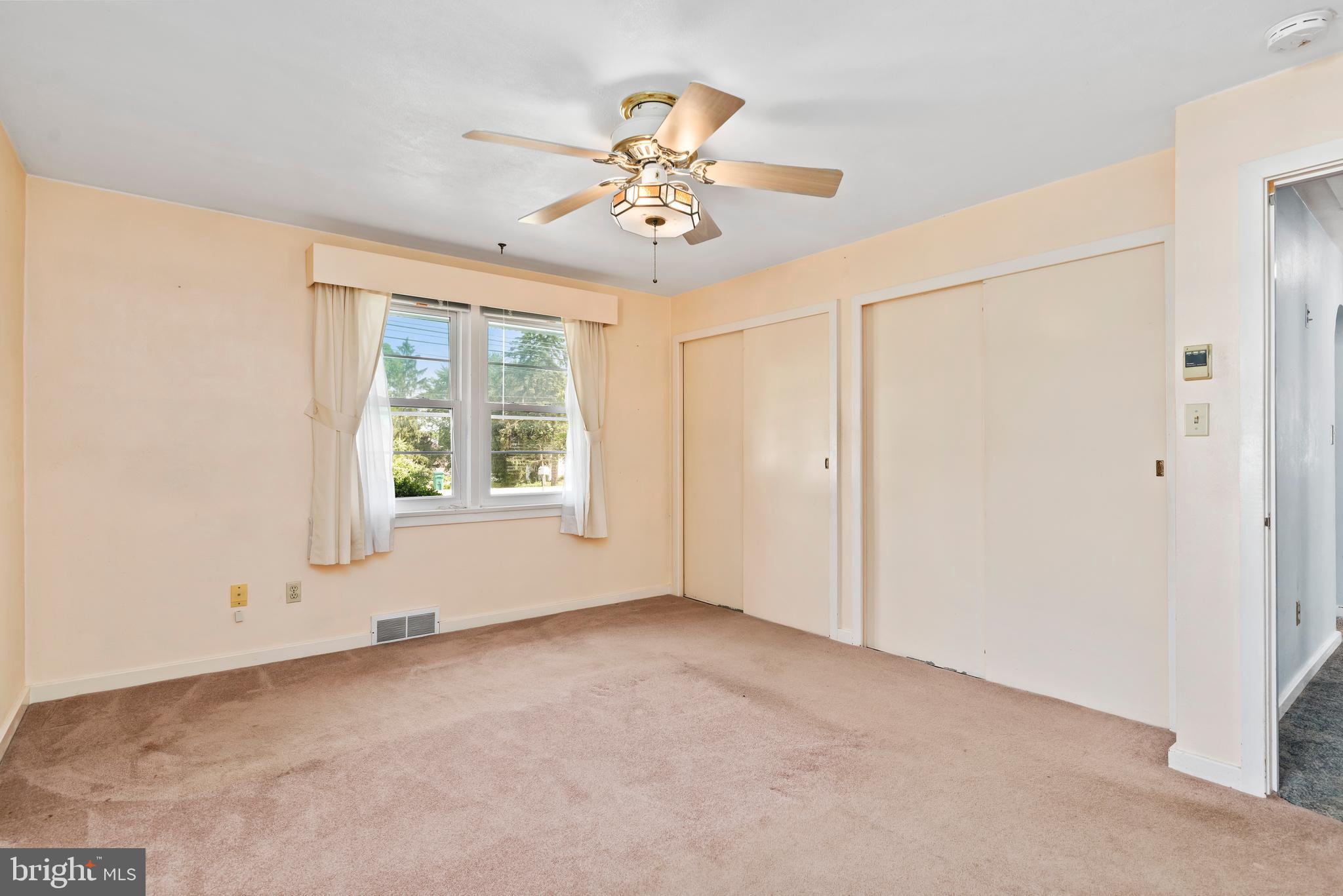 4724 East Trindle Road Mechanicsburg, PA 17050 - Photo 9 of 33 Gallery Image 9