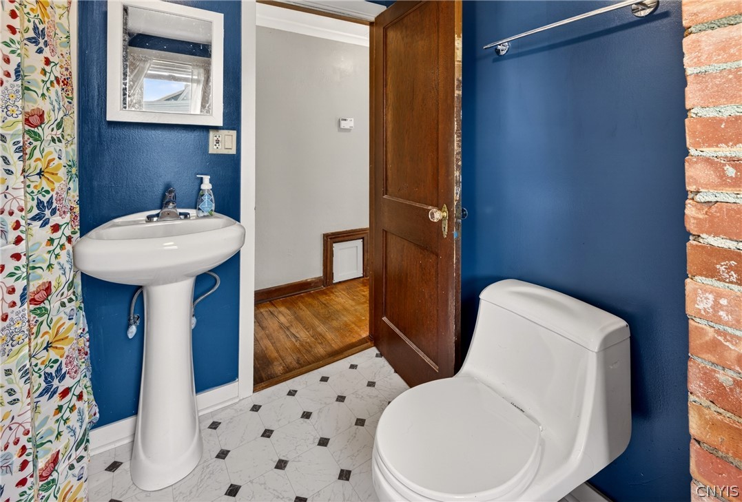 305 Newcastle Road Geddes, NY 13219 - Photo 22 of 29 The other side of the Full Bath