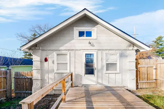 $174,999 | 4201 South Thompson Street, Kansas City, KS 66103