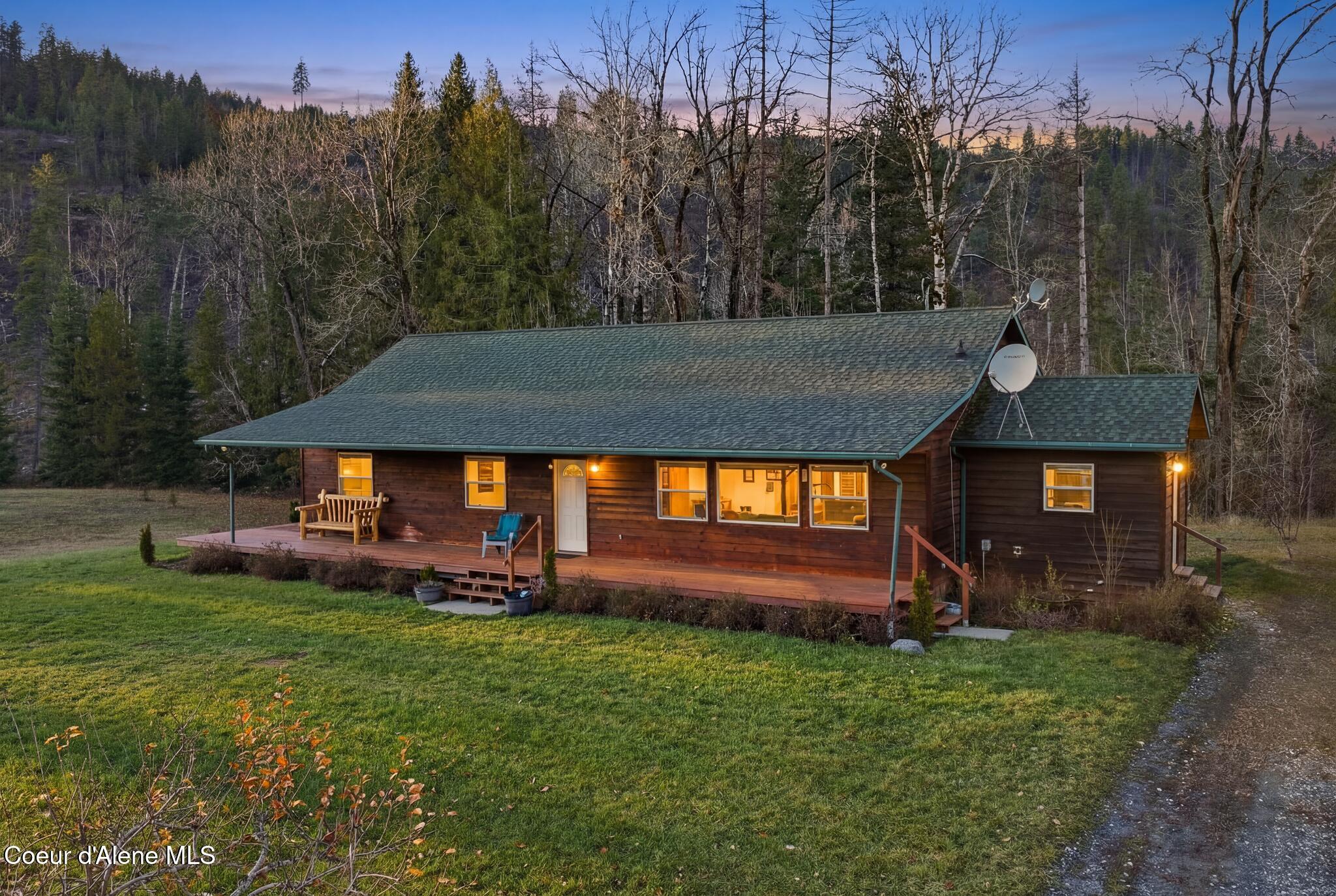 2844 Mcarthur Lake Road Naples, ID 83847 - Photo 2 of 59 .