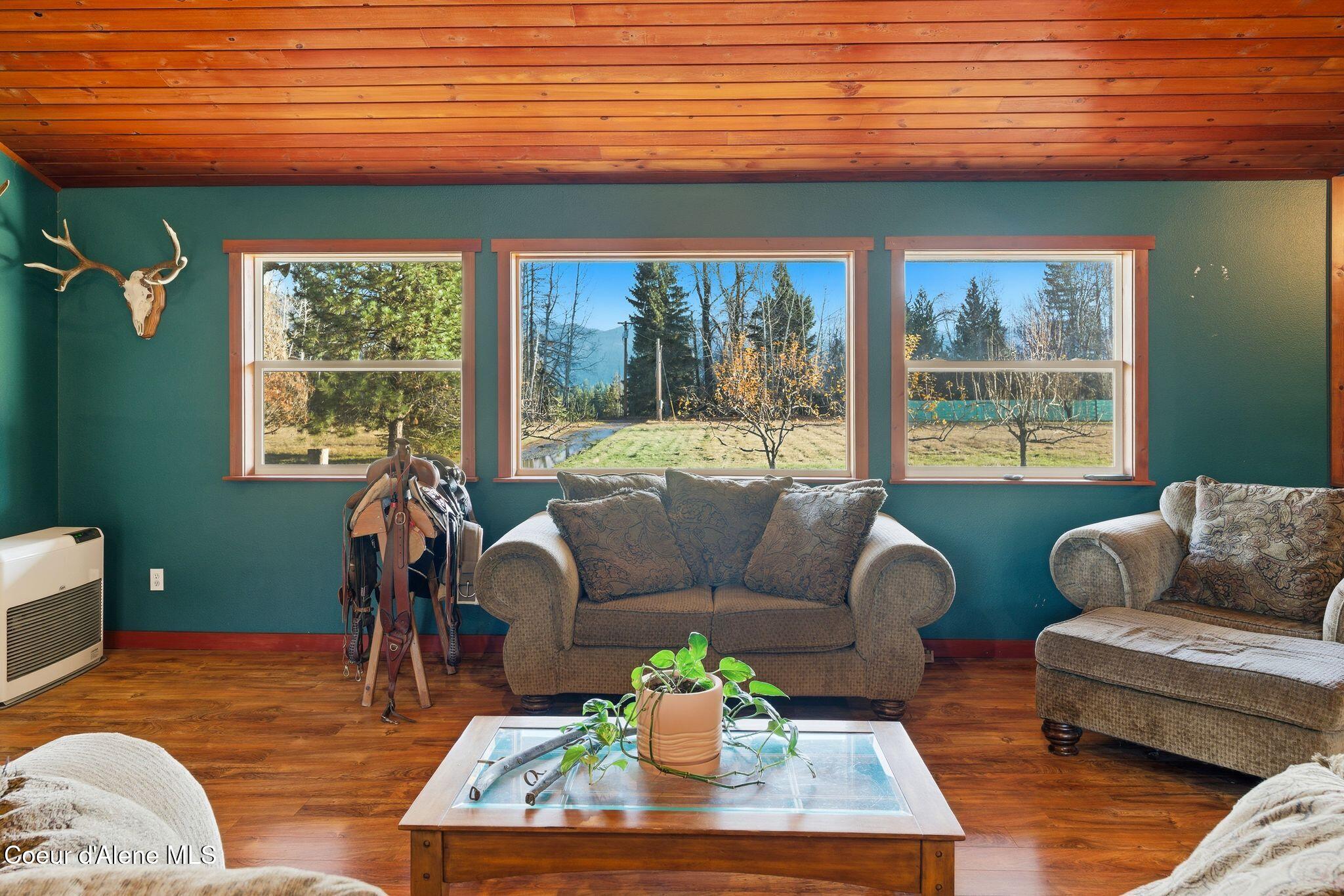 2844 Mcarthur Lake Road Naples, ID 83847 - Photo 21 of 59 .