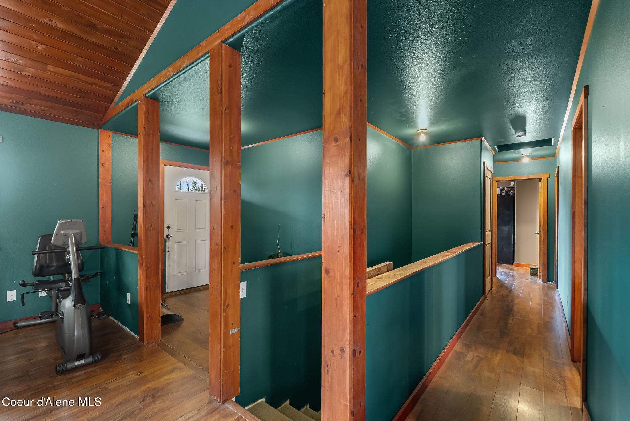 2844 Mcarthur Lake Road Naples, ID 83847 - Photo 23 of 59 .