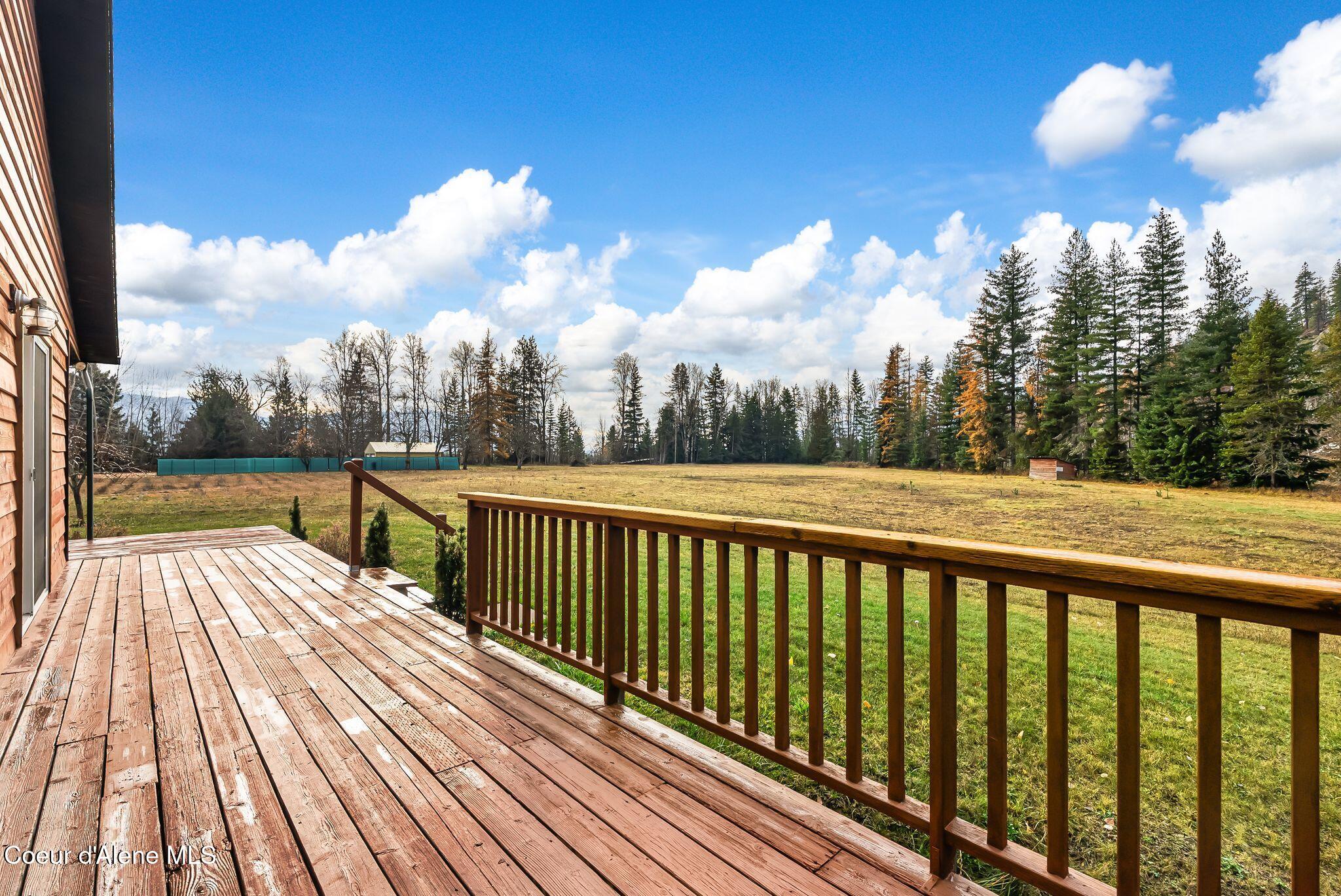 2844 Mcarthur Lake Road Naples, ID 83847 - Photo 28 of 59 .