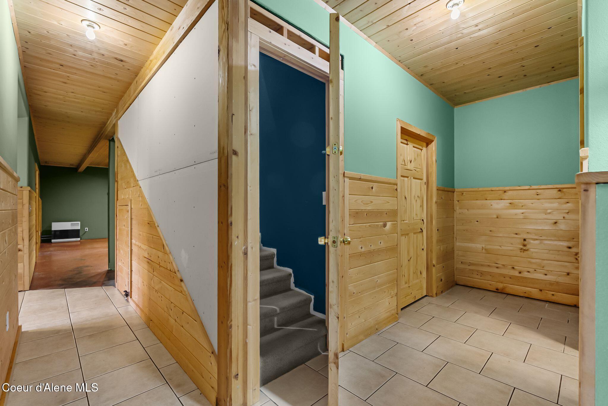 2844 Mcarthur Lake Road Naples, ID 83847 - Photo 39 of 59 .