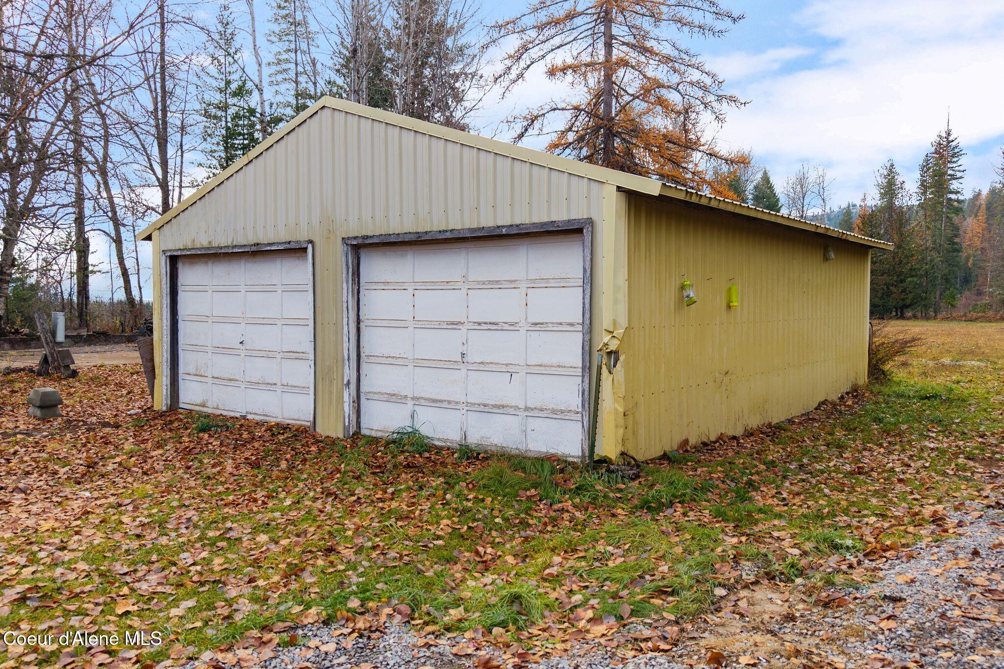 2844 Mcarthur Lake Road Naples, ID 83847 - Photo 50 of 59 .