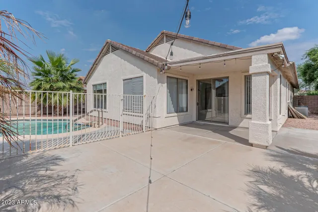 $2,600 | 11605 West La Reata Avenue, Avondale, AZ 85392