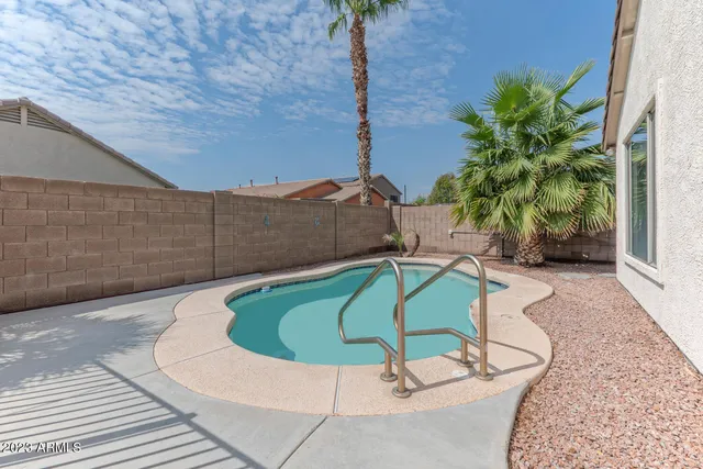 $2,600 | 11605 West La Reata Avenue, Avondale, AZ 85392