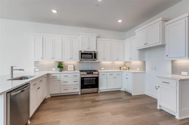 $3,200 | 15683 Palmwood Road, Frisco, TX 75033