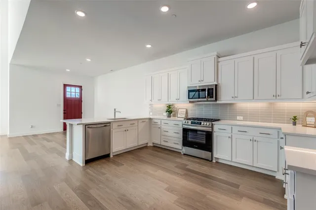 $3,200 | 15683 Palmwood Road, Frisco, TX 75033