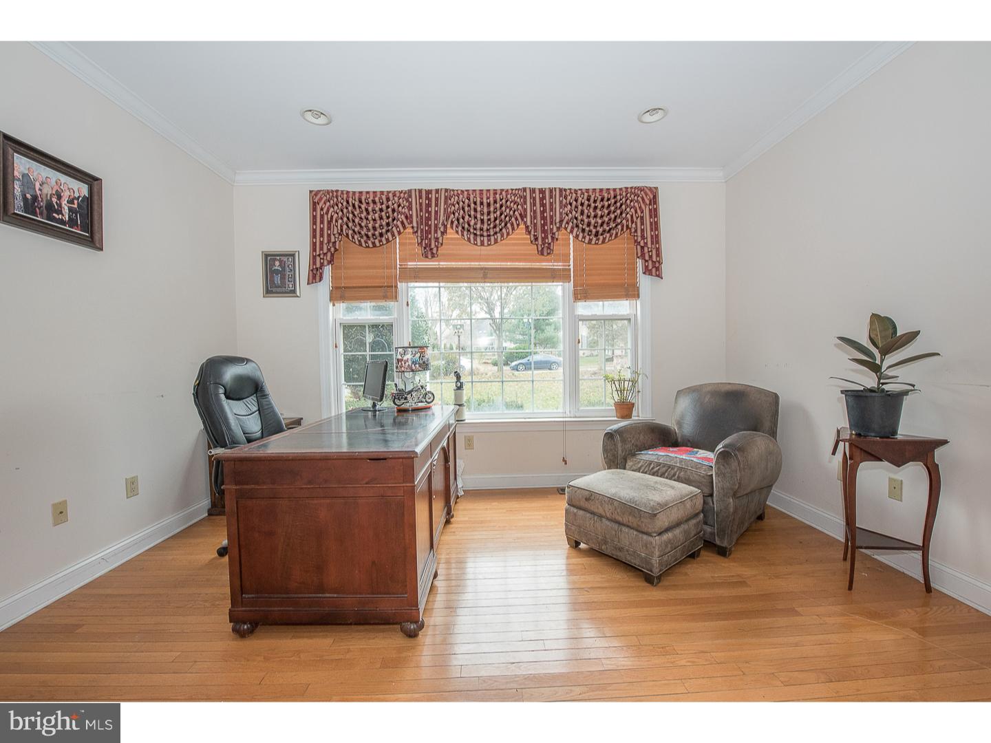 758 Kelli Lane Springfield, PA 19064 - Photo 5 of 25 Gallery Image 5