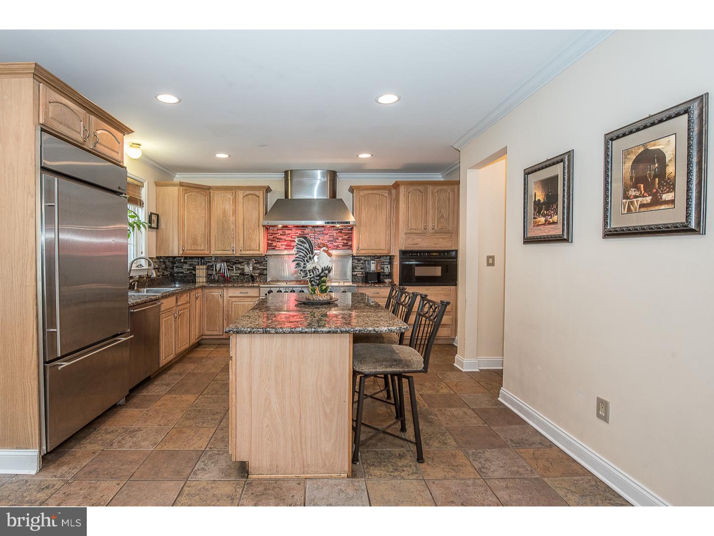 758 Kelli Lane Springfield, PA 19064 - Photo 8 of 25 Gallery Image 8