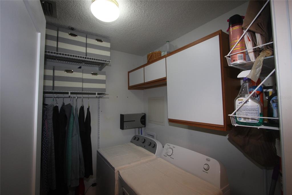 810 Loch Calder, Unit 25 Apopka, FL 32712 - Photo 18 of 24 a bathroom with a sink a toilet and shower