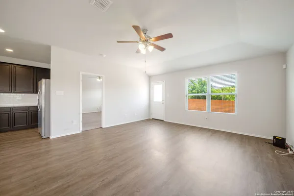 $1,695 | 2007 Sisyphus View, San Antonio, TX 78245