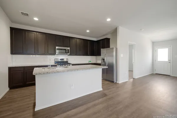 $1,695 | 2007 Sisyphus View, San Antonio, TX 78245