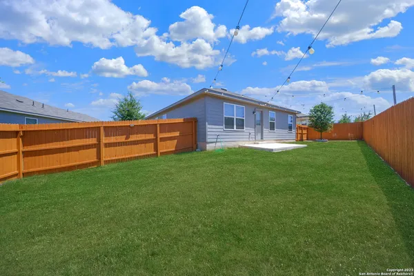 $1,695 | 2007 Sisyphus View, San Antonio, TX 78245