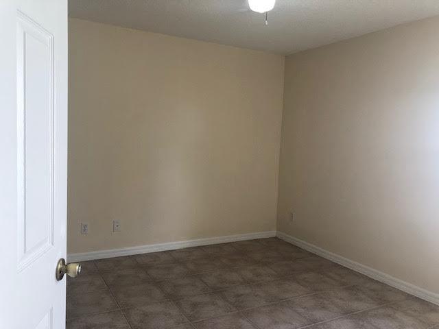3292 Southeast W Snow Road Port St. Lucie, FL 34984 - Photo 15 of 27 0-3