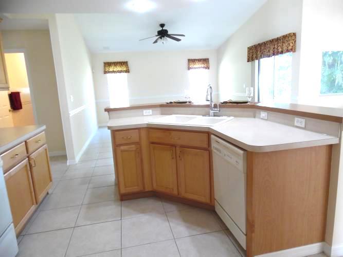 3292 Southeast W Snow Road Port St. Lucie, FL 34984 - Photo 5 of 27 Kitchen counter