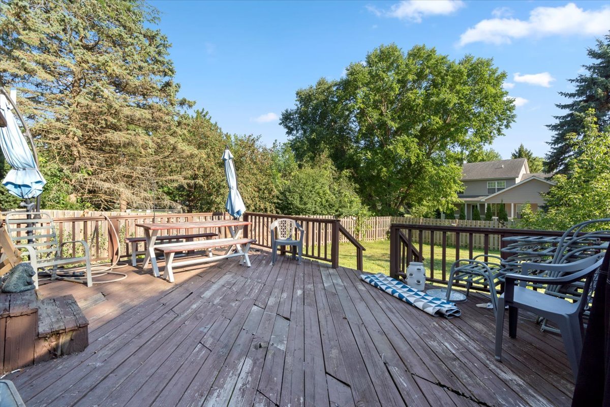 3507 Atlantic Avenue Gurnee, IL 60031 - Photo 25 of 33 a view of balcony with deck and wooden floor