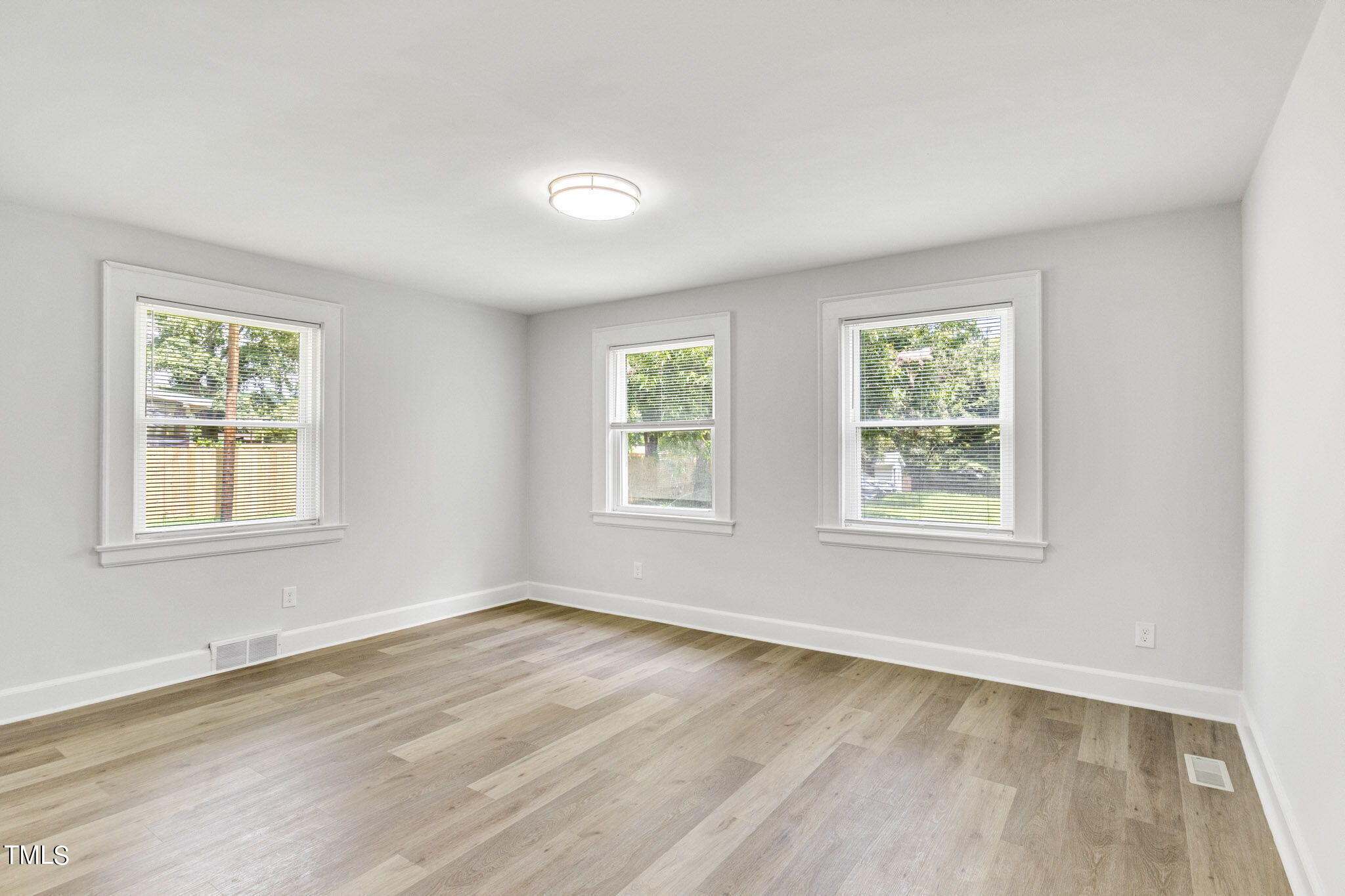 2543 Ross Road Durham, NC 27703 - Photo 9 of 33 master