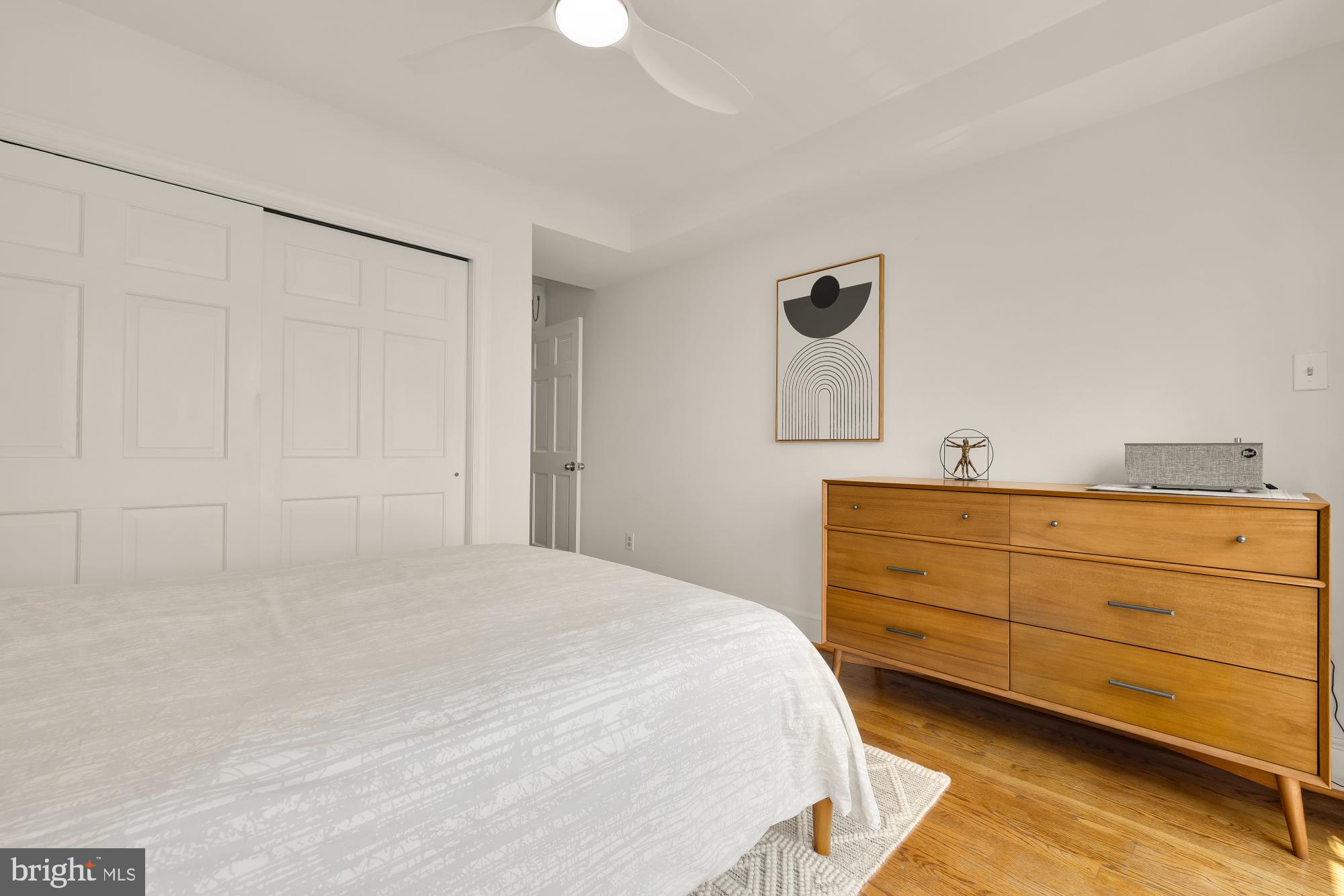 1736 V Street Northwest Washington, DC 20009 - Photo 25 of 40