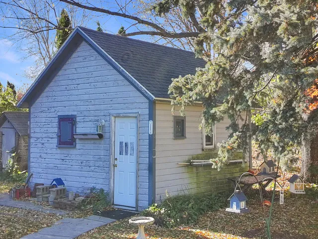 $344,900 | 8512 Caldwell Road, Mukwonago, WI 53149