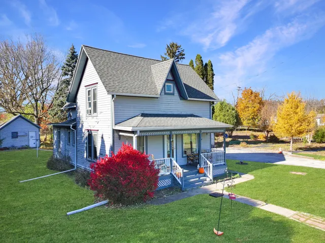 $344,900 | 8512 Caldwell Road, Mukwonago, WI 53149