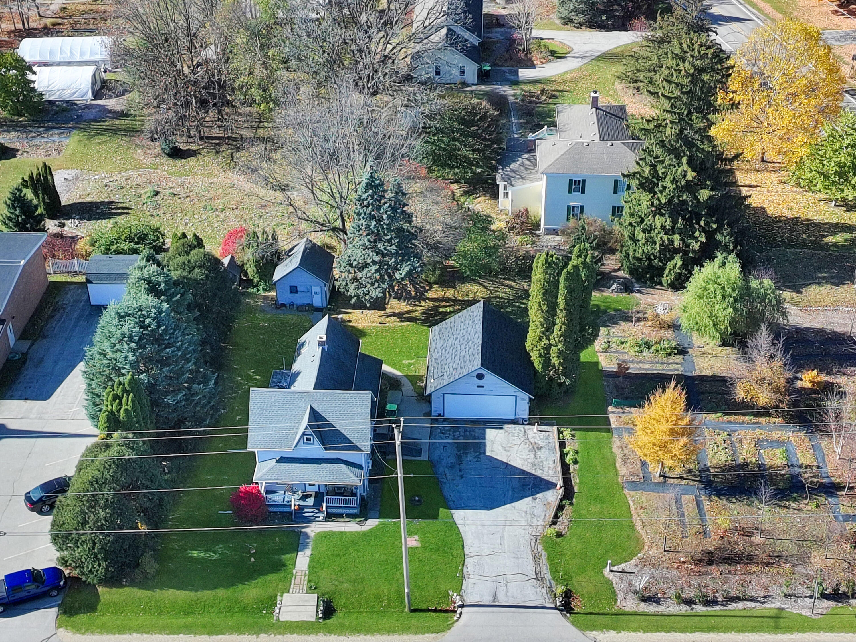 8512 Caldwell Road Mukwonago, WI 53149 - Photo 5 of 36 Drone