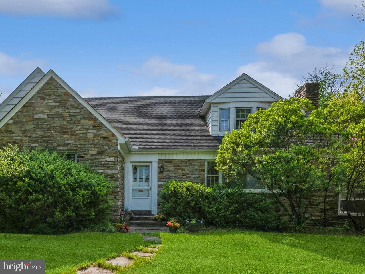 7 Perry Drive Ewing, NJ 08628 - Photo 39 of 39 front view of a house with a yard