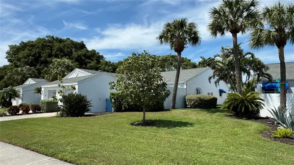 $2,295 | 950 Waterside Lane, Bradenton, FL 34209