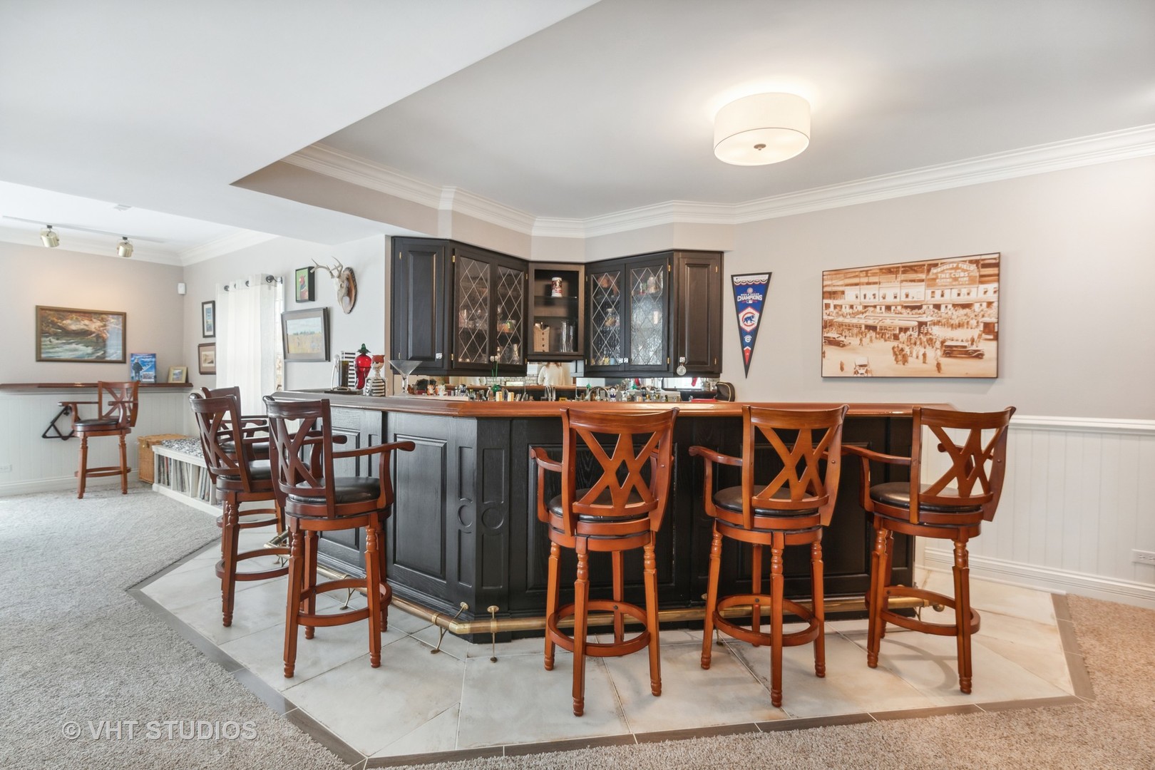 705 Fox Glen Drive St. Charles, IL 60174 - Photo 22 of 49 a view of a dining room with furniture