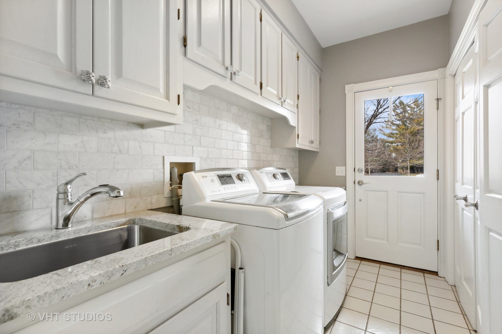 705 Fox Glen Drive St. Charles, IL 60174 - Photo 29 of 49 a utility room with dryer and washer