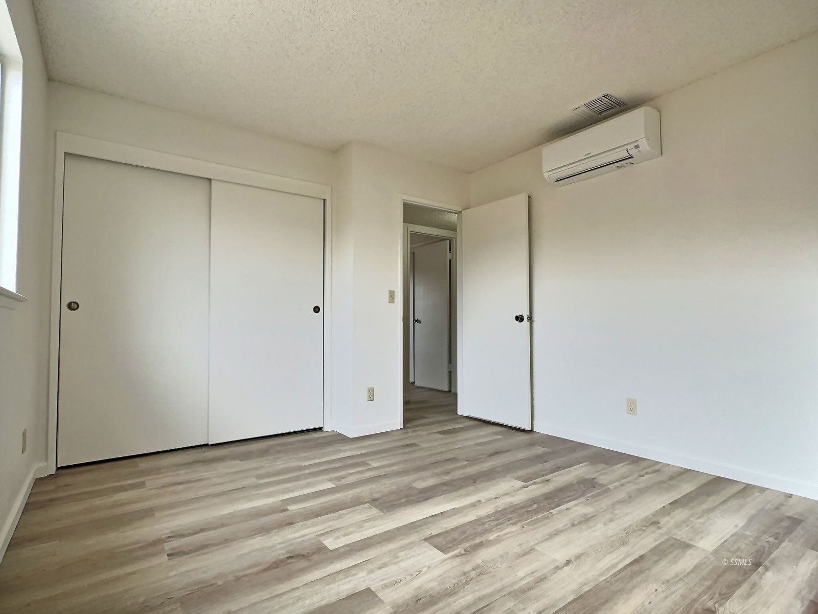 608 South Silver Ridge Street Ridgecrest, CA 93555 - Photo 22 of 30 a view of an empty room