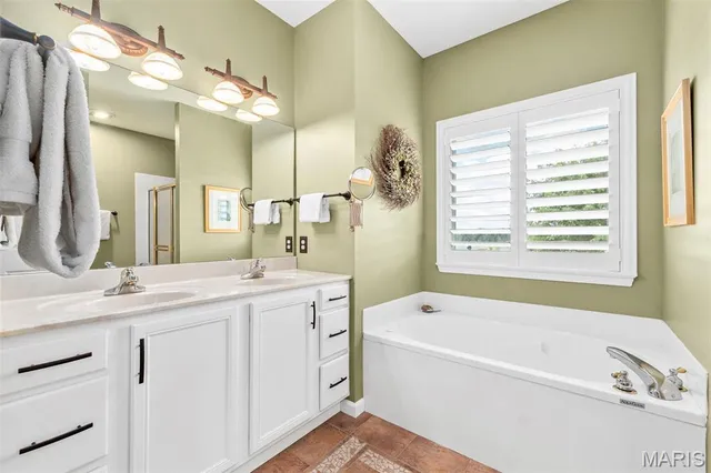 $289,000 | 145 Brickyard Drive, Golden Eagle, IL 62036