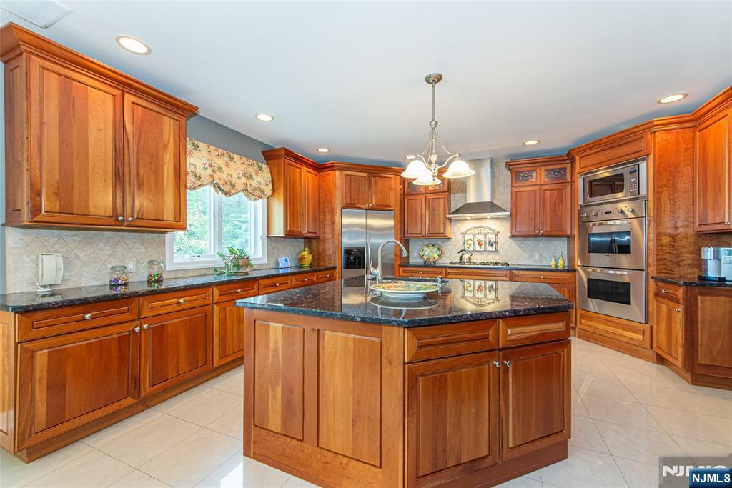 103 Passaic Valley Road Montville, NJ 07045 - Photo 13 of 47