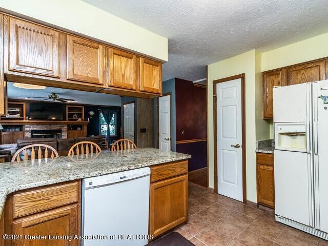 2367 Rolling Ridge Lane Holt, MI 48842 - Photo 33 of 80 031_31