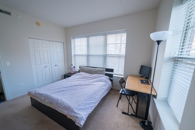 660 Prestwick Lane, Unit 207 Wheeling, IL 60090 - Photo 11 of 16
