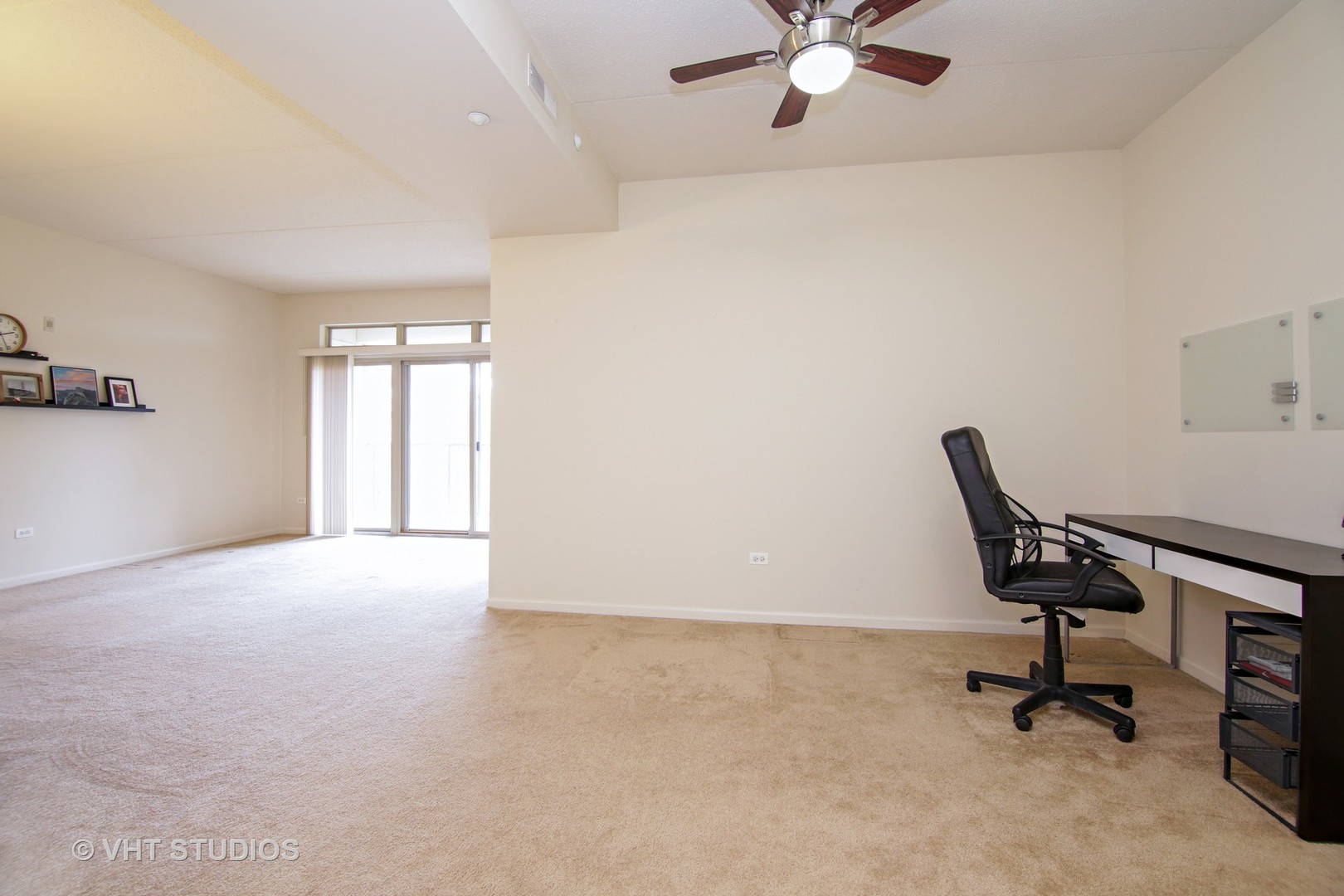 660 Prestwick Lane, Unit 207 Wheeling, IL 60090 - Photo 6 of 16