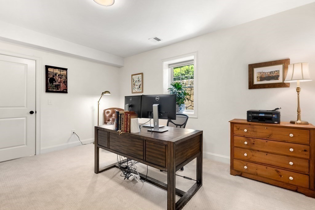 29 Patton Road Wellesley, MA 02482 - Photo 22 of 31