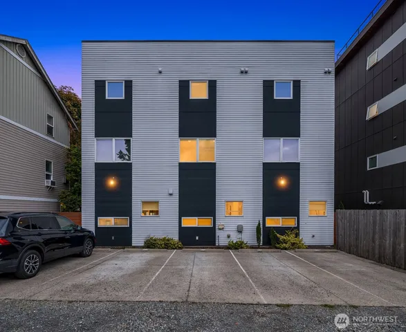 a car parked in front of a building