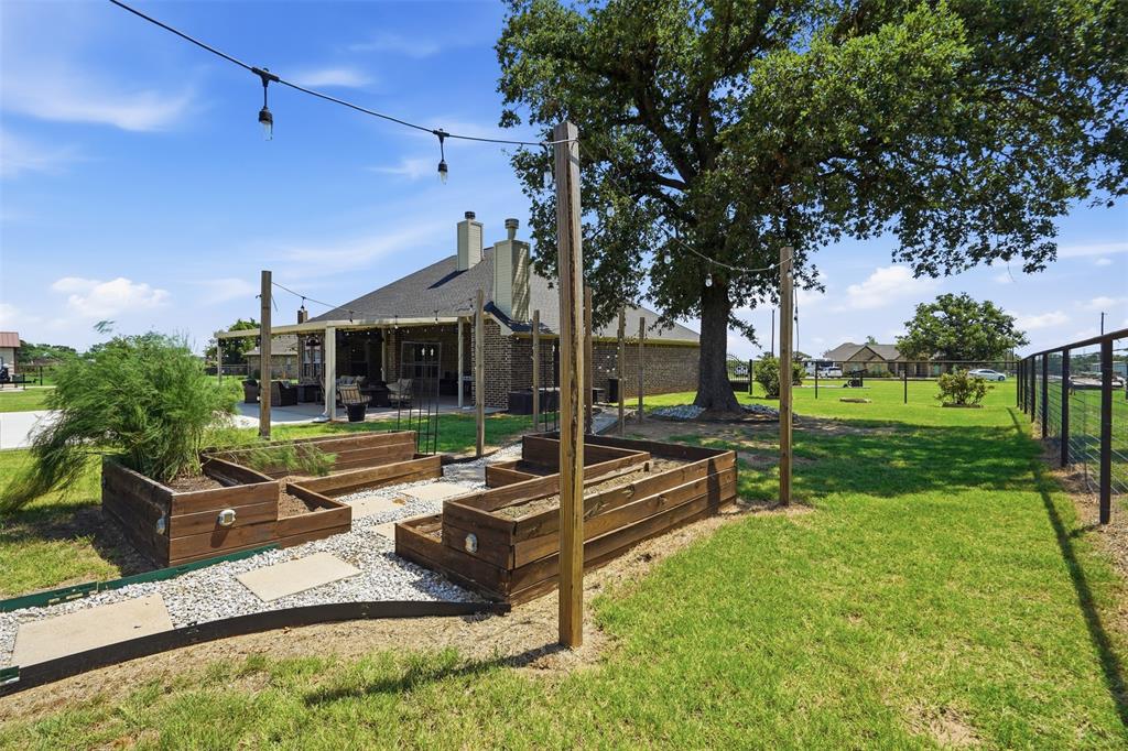 205 Lavender Road Springtown, TX 76082 - Photo 35 of 40 Gallery Image 35
