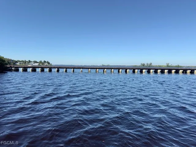 $59,900 | 236 Lagoon Drive, Fort Myers, FL 33905